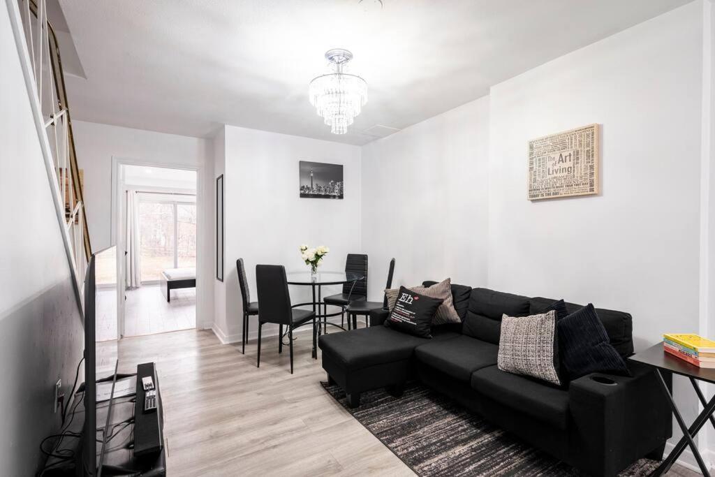 Harmony Home Near University Of Waterloo Buitenkant foto